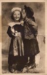 CPA Bretagne Les Petits Amoureux Folklore Costume Coiffe Enfants 