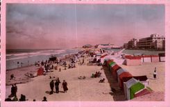 CPA Berck Plage La Plage et la Digue Promenade