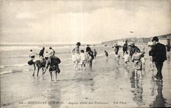 CPA Boulogne on Sea Joyeur Frolicking of the Parisian ones