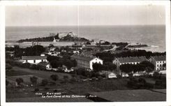 CPA Antibes le fort Carre et less Casernes