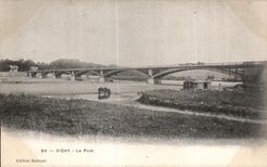 CPA Vichy Le Bridge Horse Horse