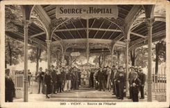 CPA Vichy Source de l Hopital
