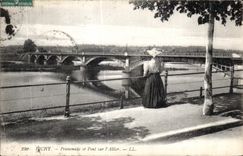 CPA Vichy Walk and Bridge on Allier