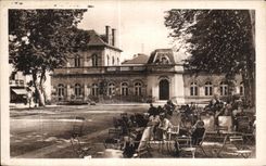 CPA Neris les Bains Allier Entree du Grand Etablissement Thermal