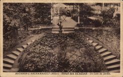 CPA Bourbon l Archambault Allier Hotel dea Acaias un coin du Jardin