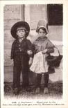 CPA Le Bourbon Depart la pour ville Petit trere est deja solide gars Folklore Costume Enfants 