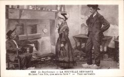 CPA Le Bourbonnaise La Nouvelle Servante Folklore Costume 