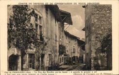 CPA Cite de Pergouges Ain La Rue des Rondes le grenier a sel