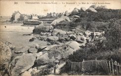 CPA Tregastel La Descente a la Mer du castel Saint Anne