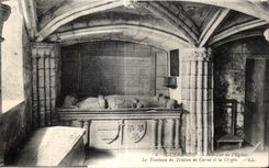 CPA Guerande interior de Eglise Le Tomb de Tristan de Carne y la cripta