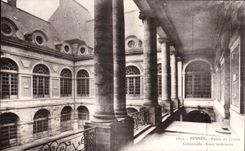 CPA Rennes Palais de Justice Colonnade Cour interieure