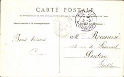 CPA Lampaul L Arc de Triomphe et le Calvaire Folklore Costume Coiffe