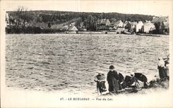 CPA Le Huelgoat Vue du Lac Enfants