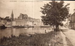 CPA Auxerre L Eglise Saint Germain et l Hotel Dieu