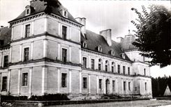CPA Ancy le Franc Chateau cote Est