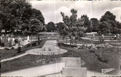 CPA Vittel Dans le Parc Le Golf miniature