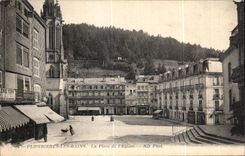 CPA Plombieres Les Bains La Place de I Eglise