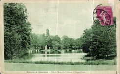 Alrededores de CPA del agua de la pieza de Douran del castillo Angevilliers