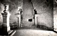 CPA Dourdan Rez cabido del Stele santo Loius de la chimenea de la subsistencia