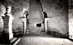 CPA Dourdan Rez de Cheussee del santo Loius del Stele de la chimenea de la subsistencia