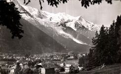 CPA Chamonix Mont Blanc Vue Generale et le Mont Blanc