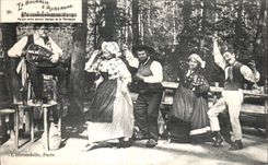 CPA La Bourrelo d Aubergno Auvergne la Bourree Folklore Costume Danse 