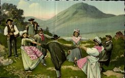 CPA Types d Auvergne La Bourree Folklore Costume