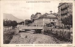CPA L Auvergne Pittoresque La Bourboule Les Cariatides Hotels des Postes et la Dordogne