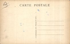 CPA Aytomobile Road of Puy de Dome Arrival a bus at the top