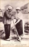 CPA L Auvergne Vegi be pa que mon garco premie ta fillio faut lai beilai quoque pastolai de moie folklore Costume