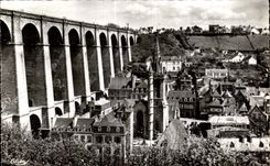 CPA Morlaix Finistere Le Viaduc et I Eglise Ste Melaine