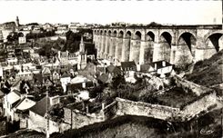 CPA Morlaix Finstere Vue generale et le Viaduc