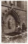 CPA Le Folgoet Finistere La Fontaine Miraculeuse
