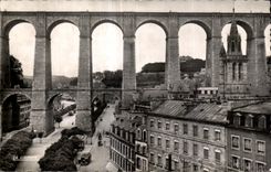 CPA Morlaix Place Cornic et le Viaduc