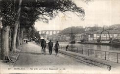 CPA Morlaix Vue prise du Cours Beaumont