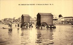CPA Malo les Bains L Heure du Bain