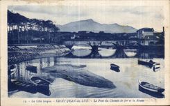 CPA La Cote basque Saint Jean de Luz Le Pont du Chemin de fer et la Rhune