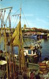 CPA Saint Jean De Luz Retour de la Peche aux Thons au fond l eglise Bateaux