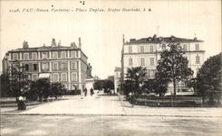 CPA Pau Places Duplaa Statue Bourbaki