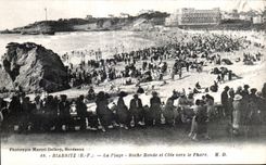 CPA Biarritz La Plage Roche Ronde et Cote vers le Phare