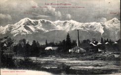 CPA Les Pyrenees Tarbes Vue sur L Adour et Les Pyrenees Tuilerie