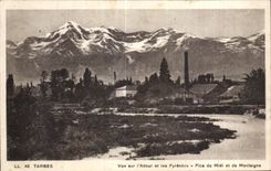 CPA Tarbes Vue Sur I Adour et les Pyrenees Pics du midi et de Montaigne