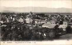 CPA Tarbes Vue generale sur les Pyrenees