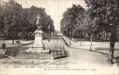 CPA Tarbes Les Allees Carnot et Statue du Baron Larrey
