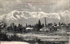 CPA Tarbes Vue aux L Adour et les Pyrenees