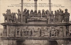 CPA Plougastel Daoulas Calvaire Cote Nord Sur la plate forme le Bapteme de Notre Seigneur Mise au tombeau 