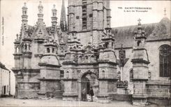 CPA Saint Thegonnec L Arc de Triomphe