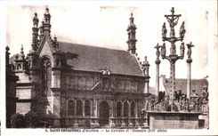 CPA Saint Thegonnec (Finistere) Le Calvaire et I Ossuaire (XVI siecle)