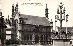 CPA St Thegonnec (Finistere) Le Calvaire et I Ossuaire (XVI siecle)