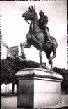 CPA Dinan Statue de Bertrand Du Guesclin Cheval Horse